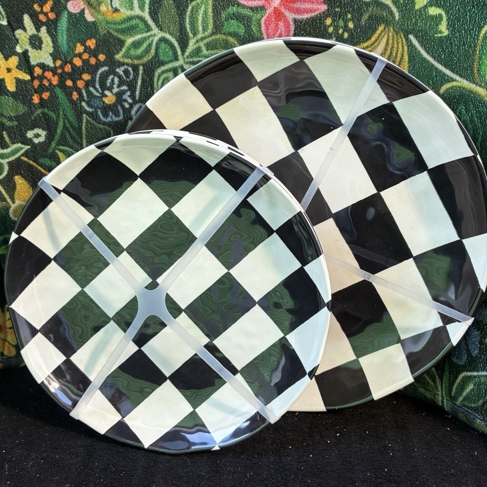 8-Piece Black and White Checkered Melamine Dinnerware Set Salad & Dinner Plates